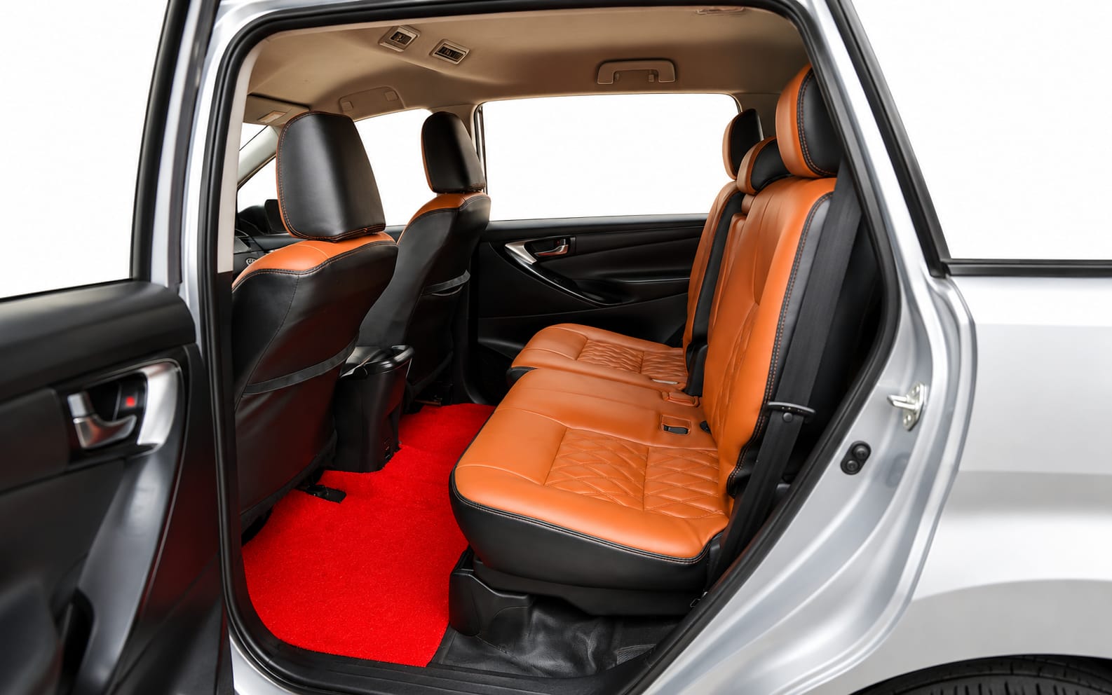 Toyota Innova Crysta 7 seater premium SUV